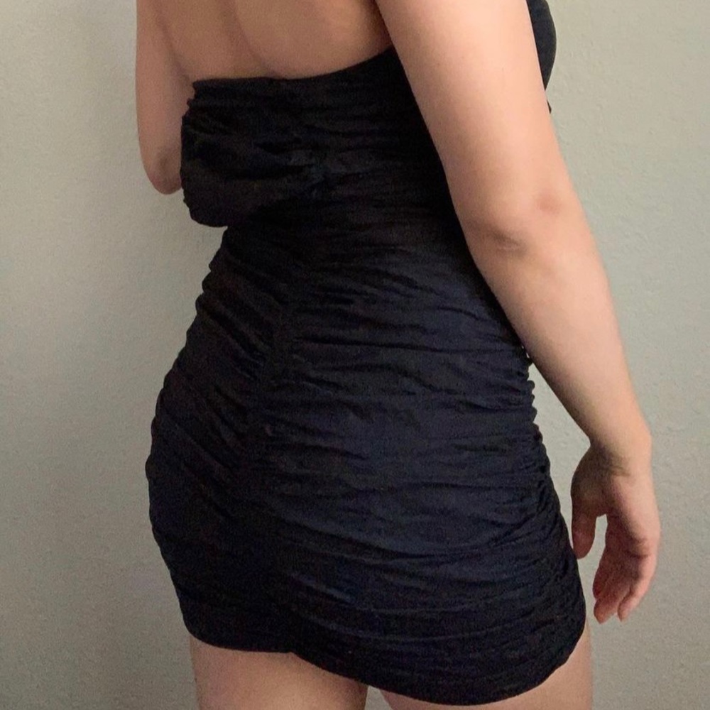 ZARA RUFFLE DRESS - Picture 2 of 3